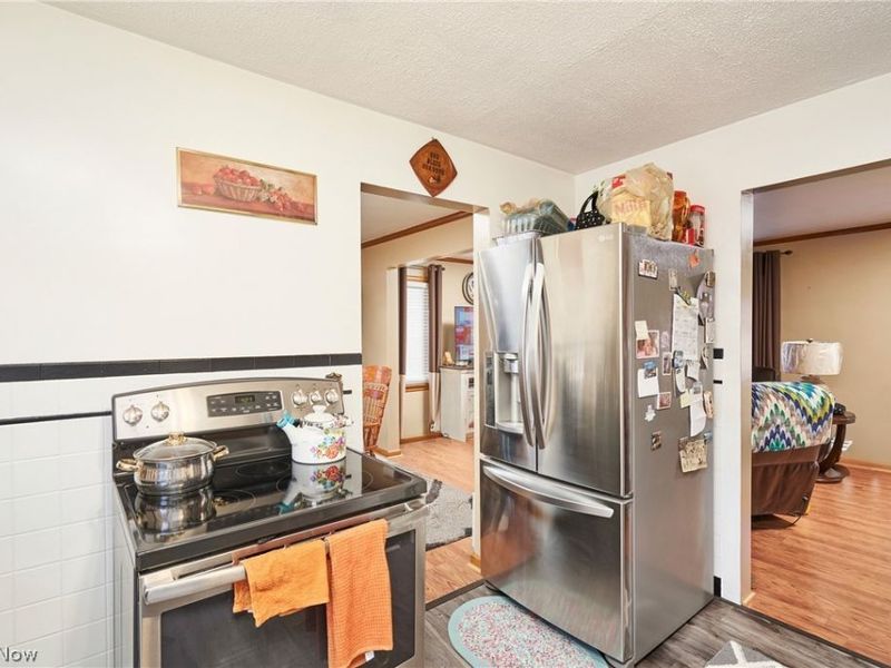 942 Bellflower Avenue SW, Canton, OH 44710 Photo 8