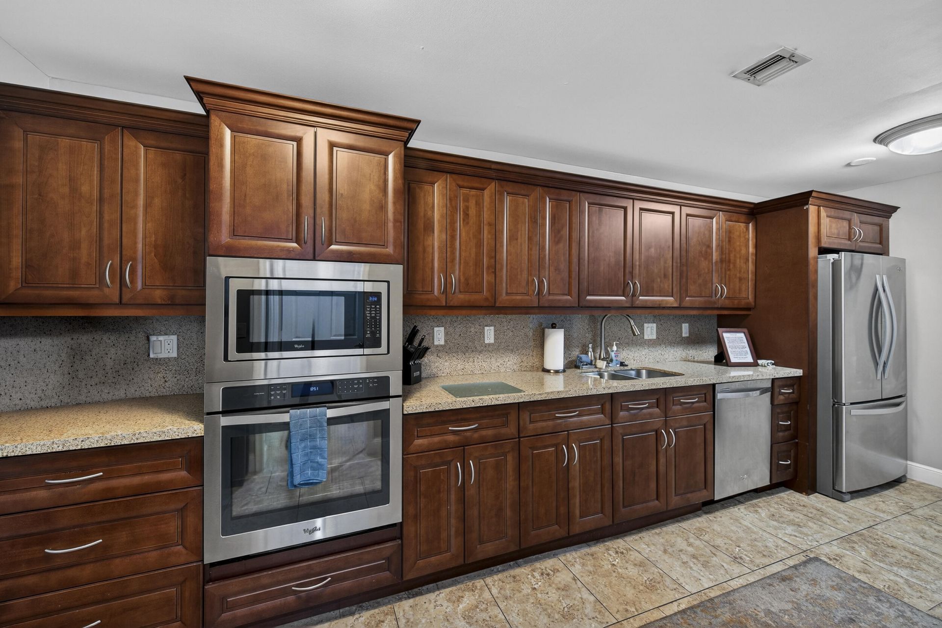 300 NE 19th Court, Unit 104n, Wilton Manors, FL 33305 Photo