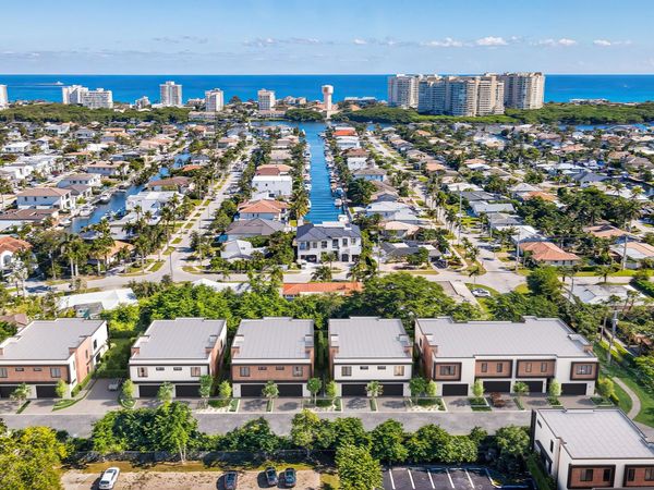 6832 NE Briskel Pointe Drive, Boca Raton, FL 33487