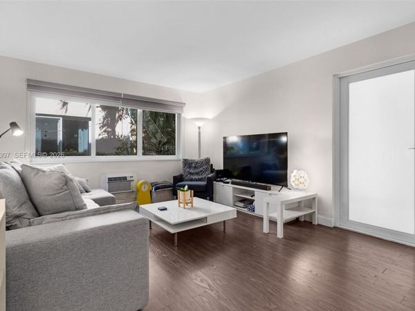 1117 Meridian Ave, Unit 5-1117, Miami Beach, FL 33139