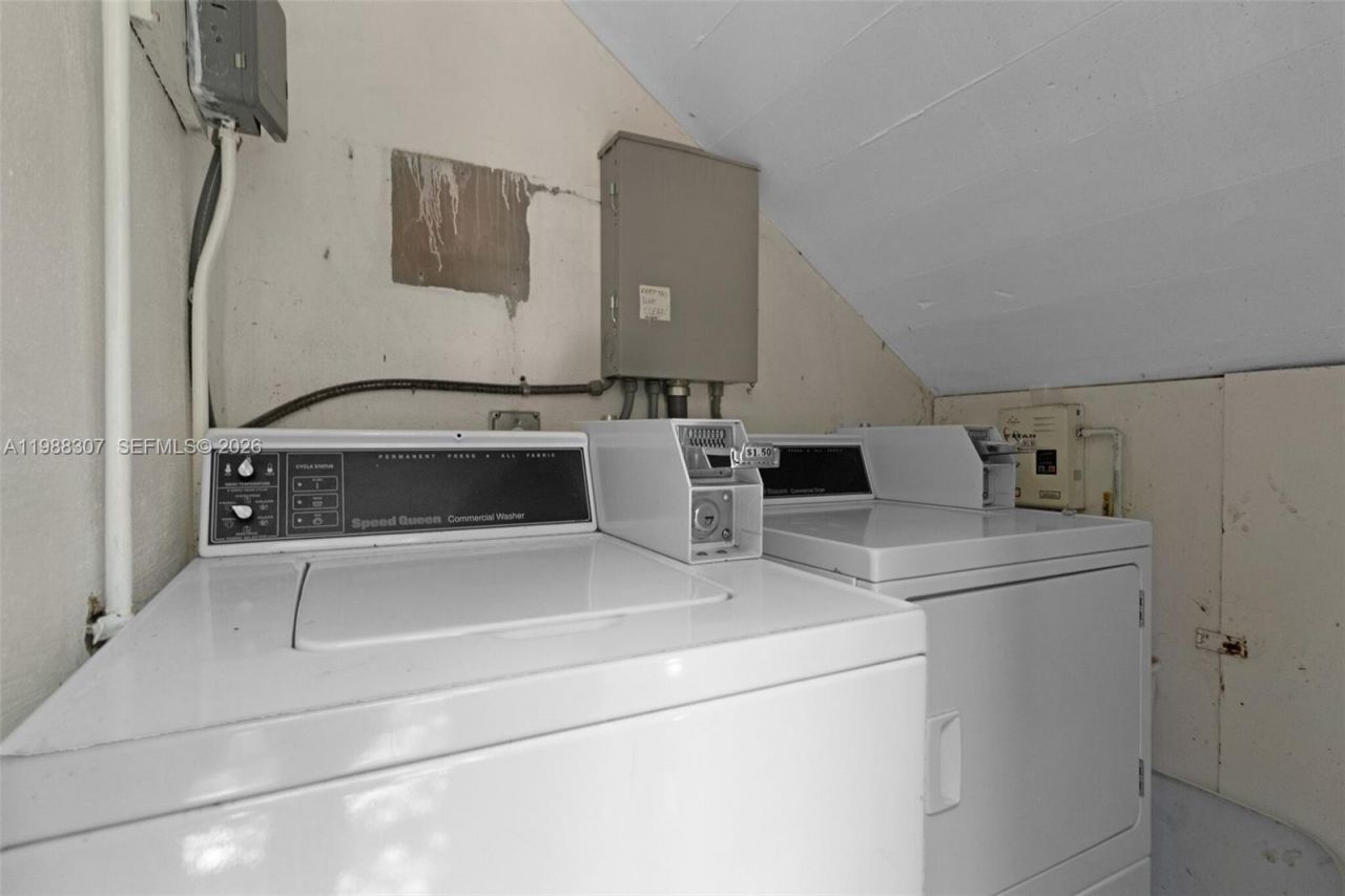 1117 Meridian Ave , Unit 5-1117, Miami Beach, FL 33139 Photo