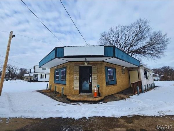 601 Range Lane, Cahokia, IL 62206