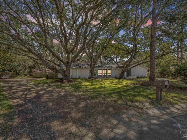 3 Bow String Cir, Pensacola, FL 32507