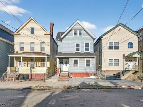 136 Smith St, Elizabeth, NJ 07201