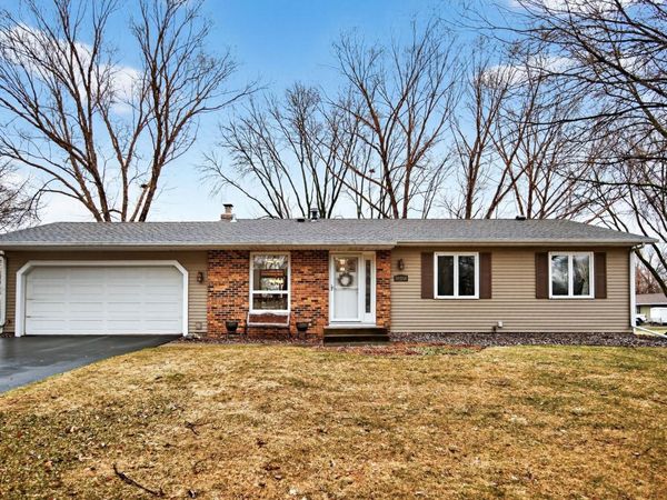 10156 Pilgrim Lane N, Maple Grove, MN 55369