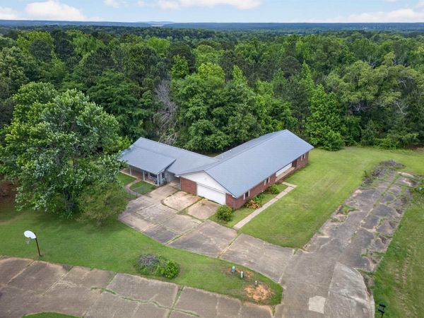 103 Twin Oaks Drive, Arkadelphia, AR 71923