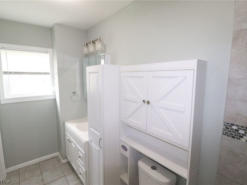 172 N Main Street, Creston, OH 44217 Photo 6