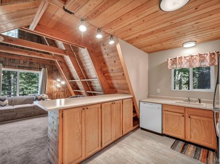 1987 Osage Circle, South Lake Tahoe, CA 96150 Photo