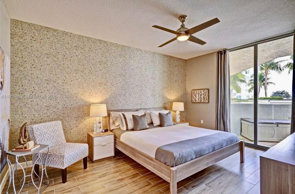 140 S Dixie Hwy , Unit 406, Hollywood, FL 33020 Photo