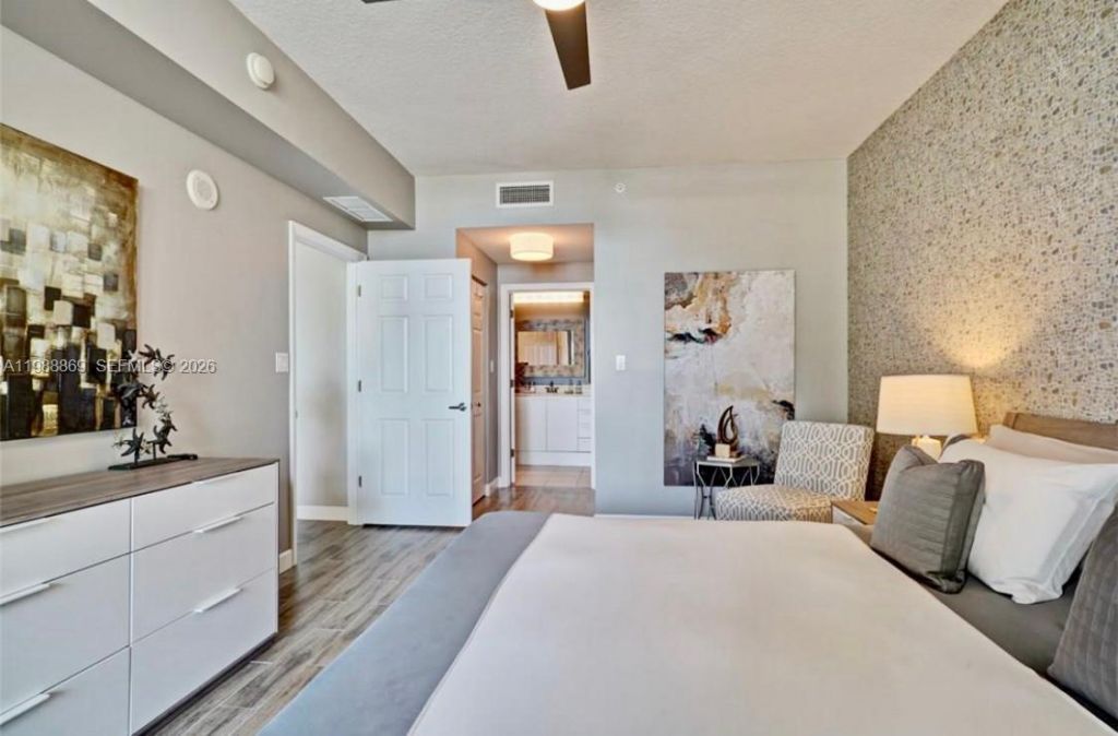 140 S Dixie Hwy , Unit 406, Hollywood, FL 33020 Photo