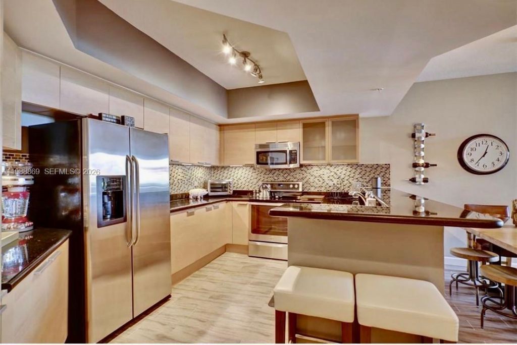 140 S Dixie Hwy , Unit 406, Hollywood, FL 33020 Photo