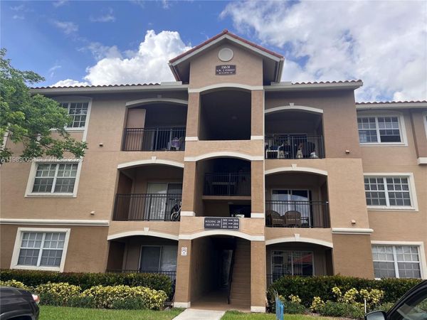 11631 SW 2nd St, Unit 20302, Pembroke Pines, FL 33025