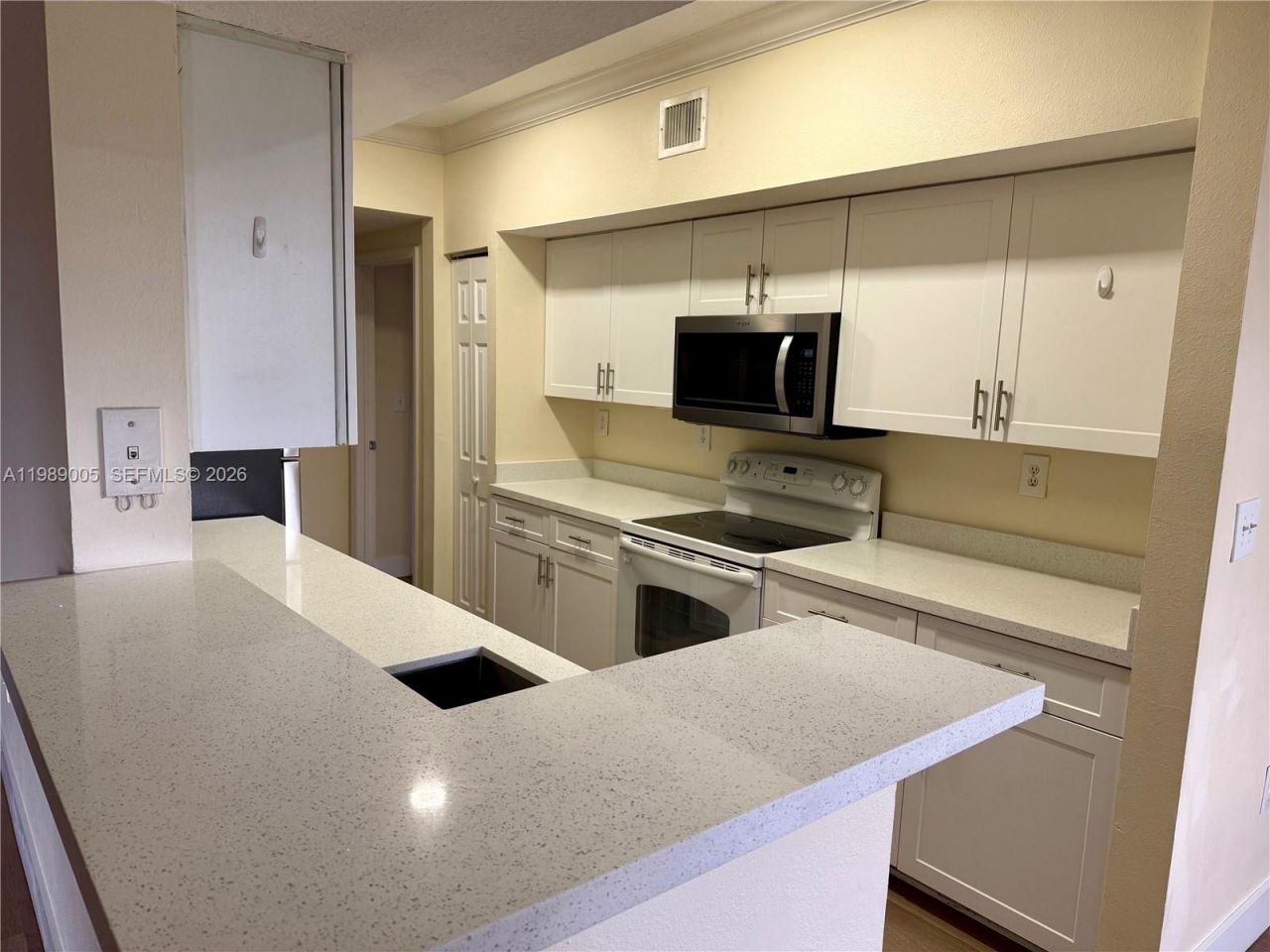 11631 SW 2nd St, Unit 20302, Pembroke Pines, FL 33025 Photo
