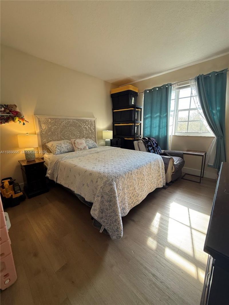 11631 SW 2nd St, Unit 20302, Pembroke Pines, FL 33025 Photo