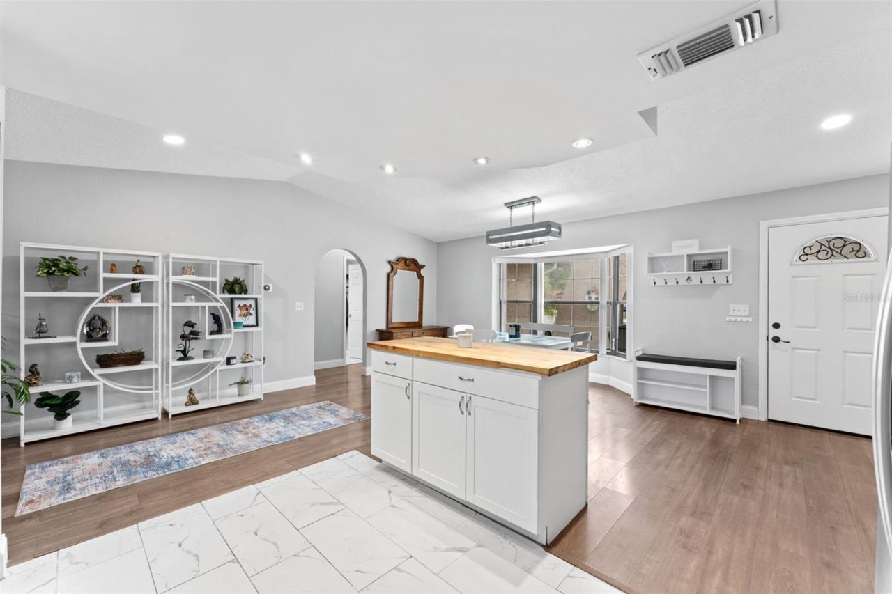 120 Quaker Ridge Drive , Daytona Beach, FL 32119 Photo