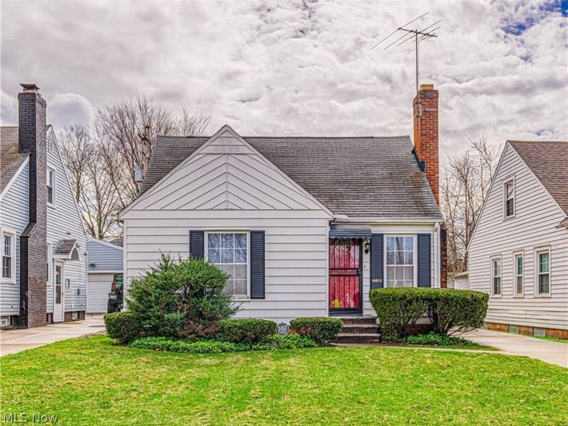 15606 Scottsdale Boulevard, Shaker Heights, OH 44120 Photo 1