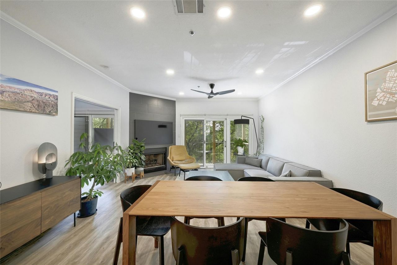 1741 Spyglass Dr, Unit 119, Austin, TX 78746 Main Photo