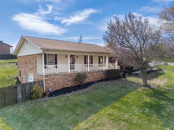 5725 Academy Drive, Morristown, TN 37814