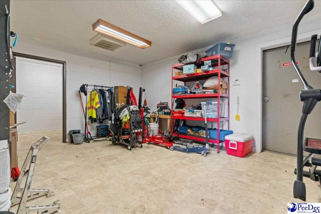 3477 Highway 102 Photo 33