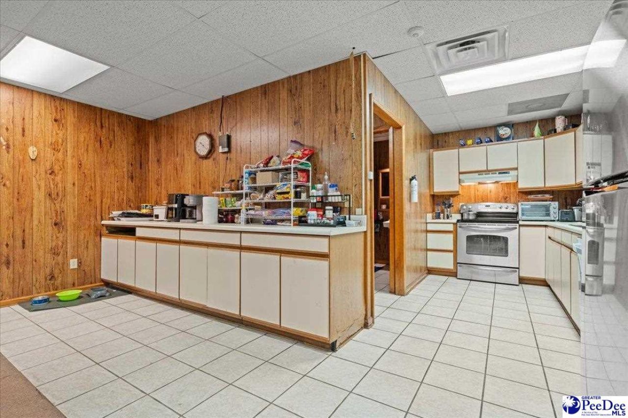 3477 Highway 102 Photo 8