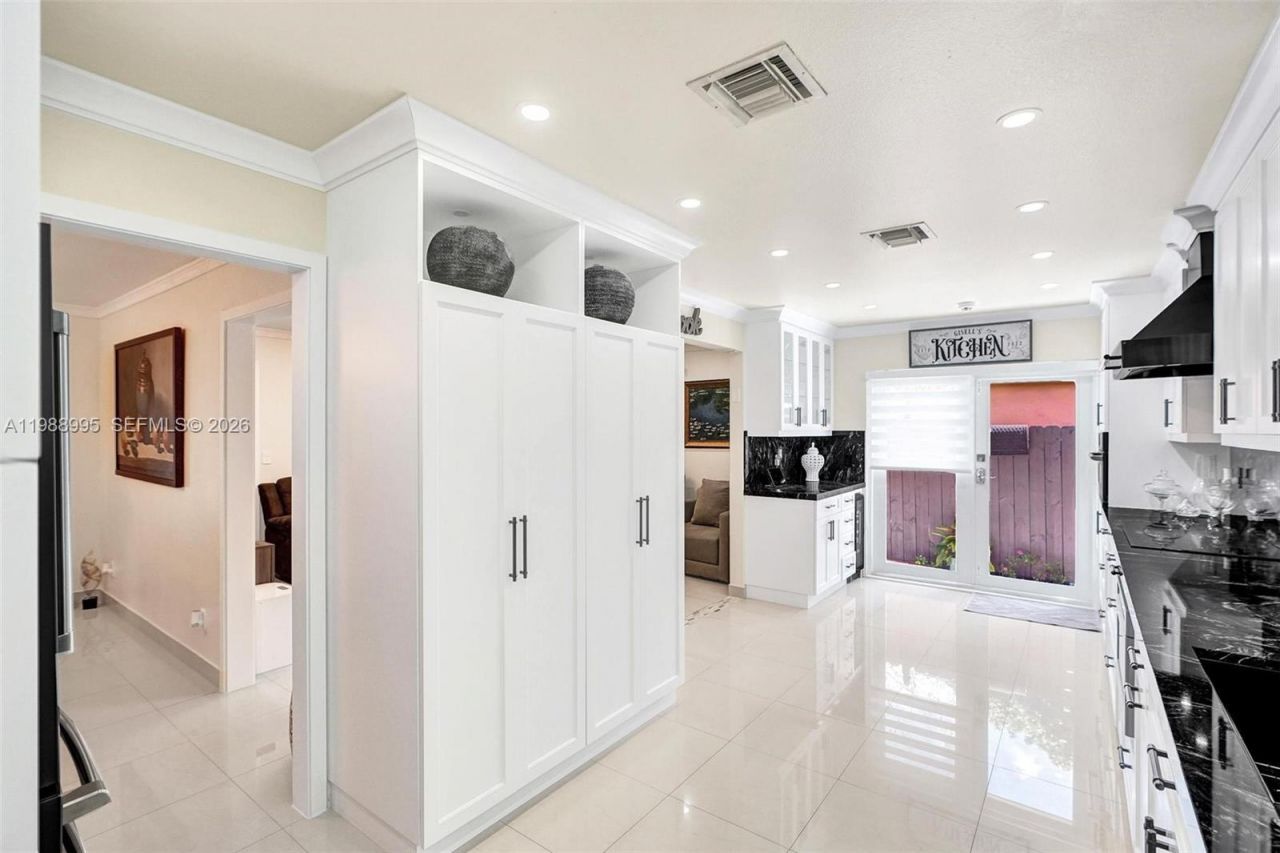 5614 Flagler St , Hollywood, FL 33023 Photo