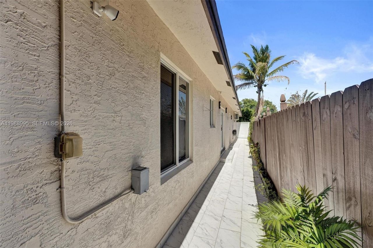 5614 Flagler St , Hollywood, FL 33023 Photo