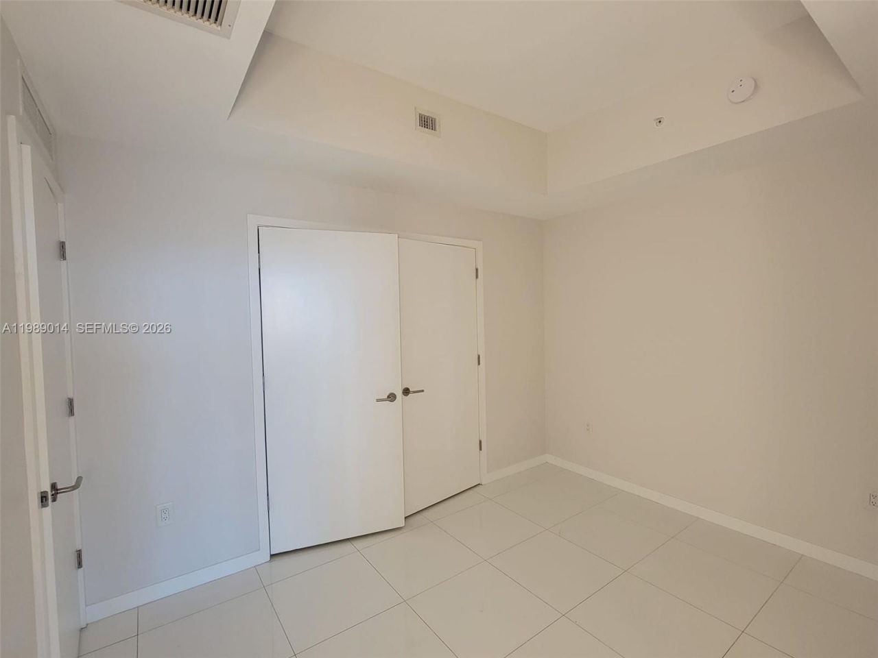 851 NE 1st Ave , Unit 1806, Miami, FL 33132 Photo