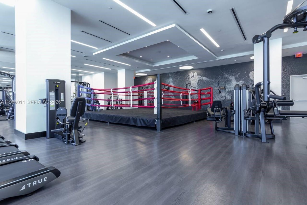 851 NE 1st Ave , Unit 1806, Miami, FL 33132 Photo