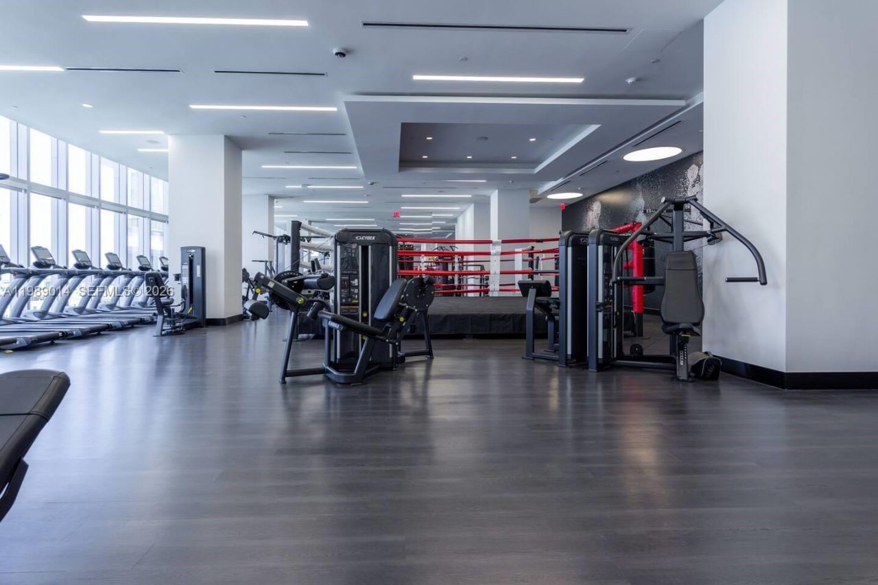 851 NE 1st Ave , Unit 1806, Miami, FL 33132 Photo