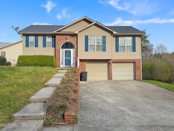 1757 Call Drive, Athens, TN 37303