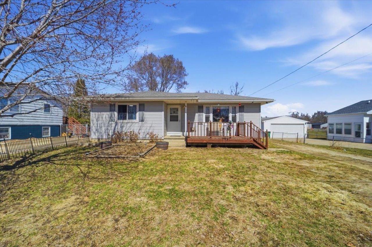 237 Wema Avenue, Evansdale, IA 50707 Main Photo