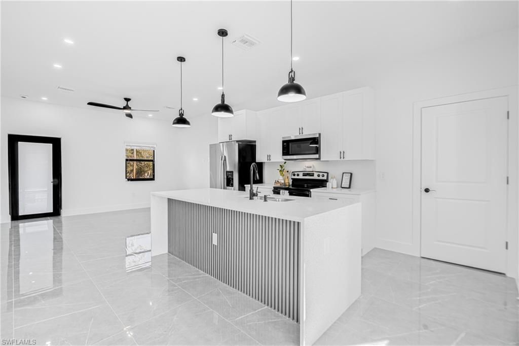 749 Roma Ave S, Lehigh Acres, FL 33974 Photo