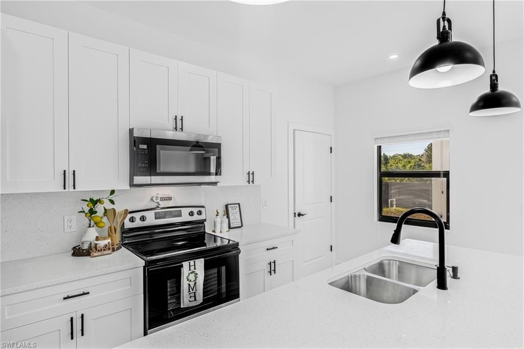 749 Roma Ave S, Lehigh Acres, FL 33974 Photo