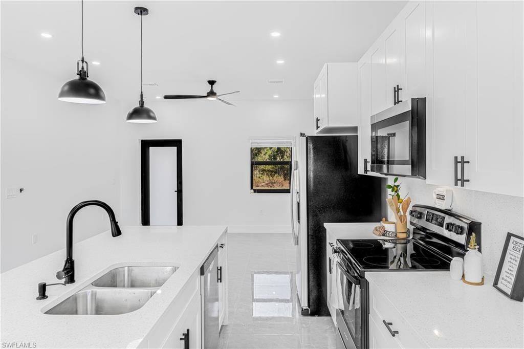 749 Roma Ave S, Lehigh Acres, FL 33974 Photo