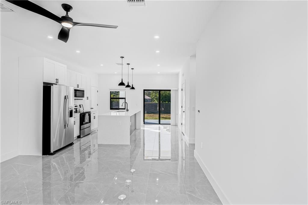 749 Roma Ave S, Lehigh Acres, FL 33974 Photo