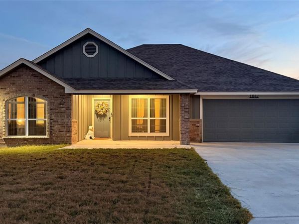 1047 Fieldstone DR, Lampasas, TX 76550