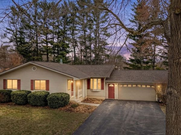 5160 Whipple Lake Road, Clarkston, MI 48348