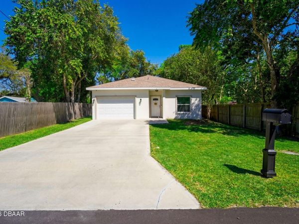 637 Holmes Avenue, Daytona Beach, FL 32114