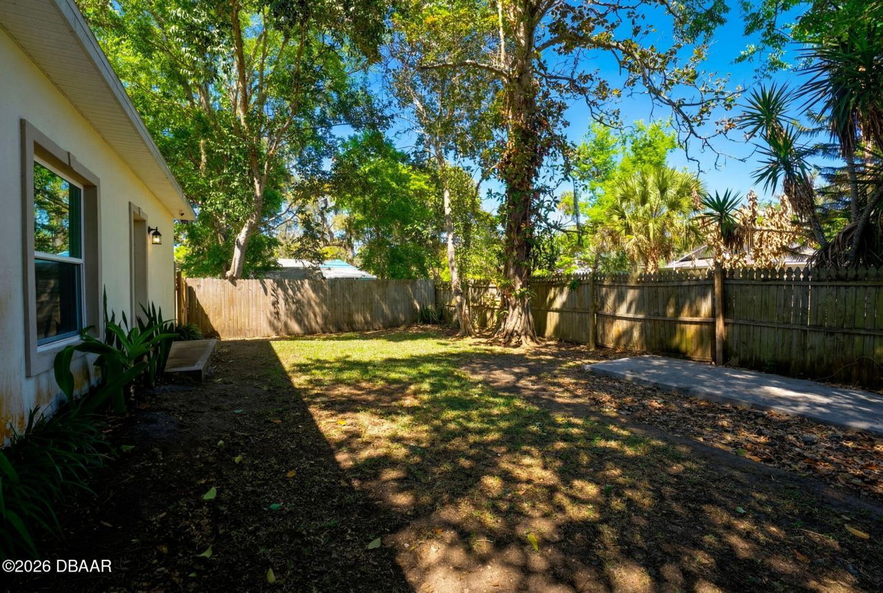 637 Holmes Avenue, Daytona Beach, FL 32114 Photo