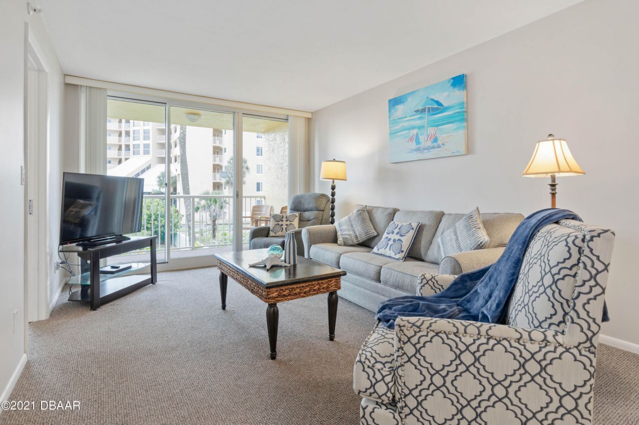 425 S Atlantic Avenue, Unit 204, New Smyrna Beach, FL 32169 Photo