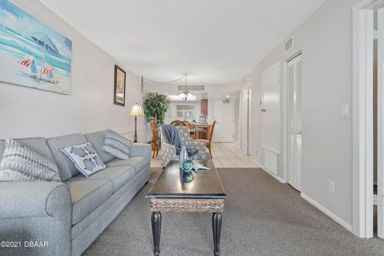 425 S Atlantic Avenue, Unit 204, New Smyrna Beach, FL 32169 Photo