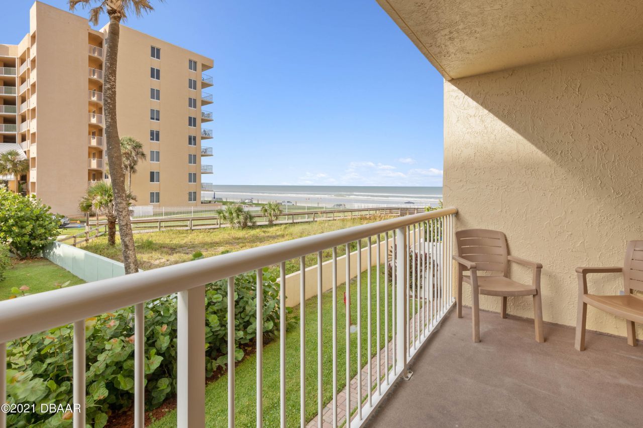 425 S Atlantic Avenue, Unit 204, New Smyrna Beach, FL 32169 Photo