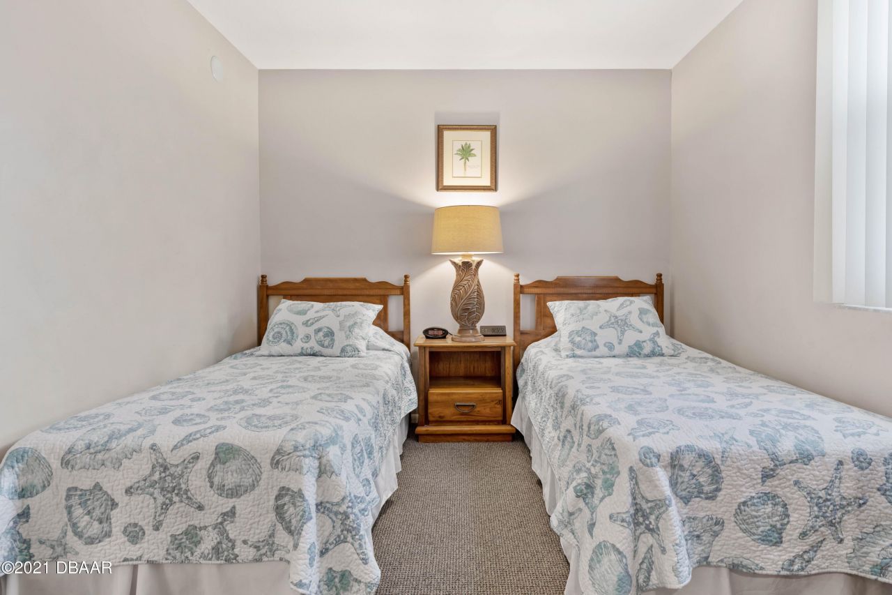 425 S Atlantic Avenue, Unit 204, New Smyrna Beach, FL 32169 Photo