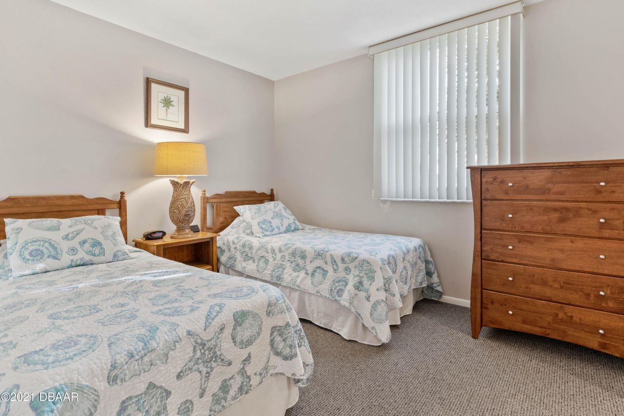 425 S Atlantic Avenue, Unit 204, New Smyrna Beach, FL 32169 Photo