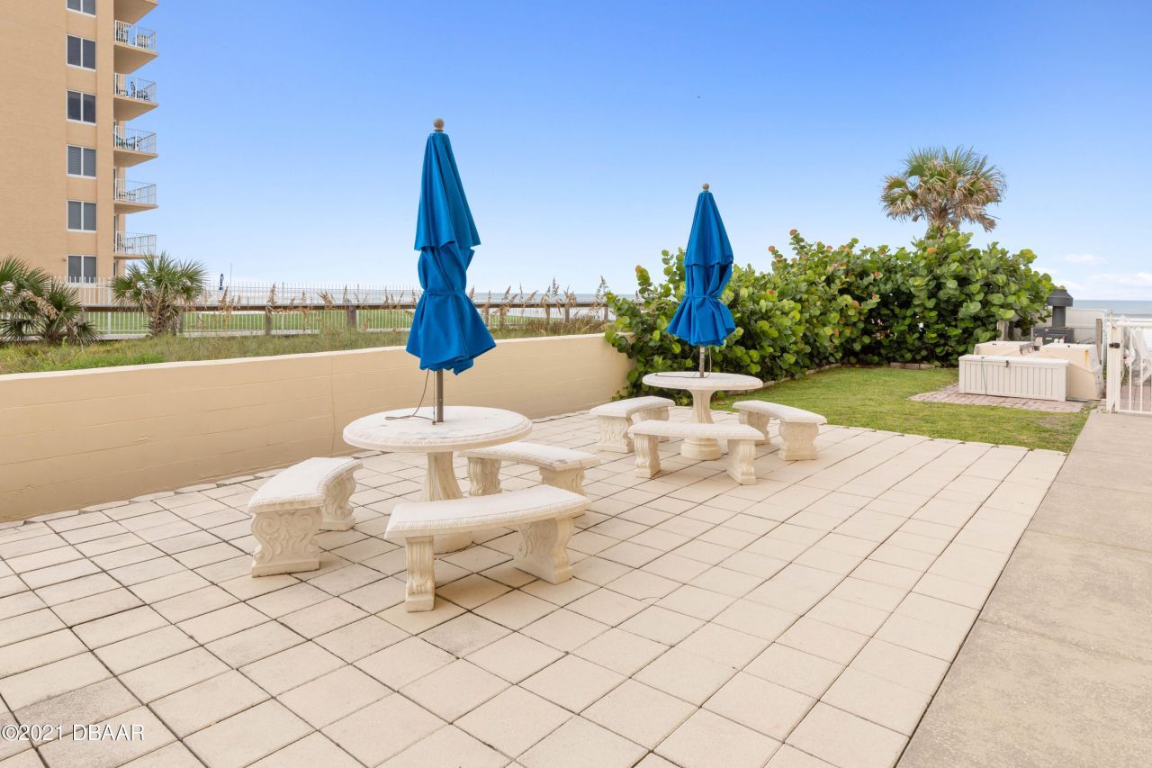 425 S Atlantic Avenue, Unit 204, New Smyrna Beach, FL 32169 Photo