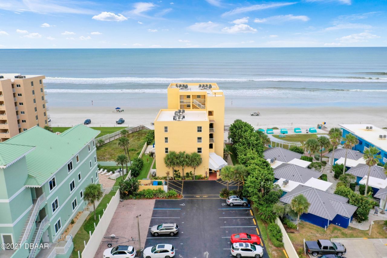 425 S Atlantic Avenue, Unit 204, New Smyrna Beach, FL 32169 Photo