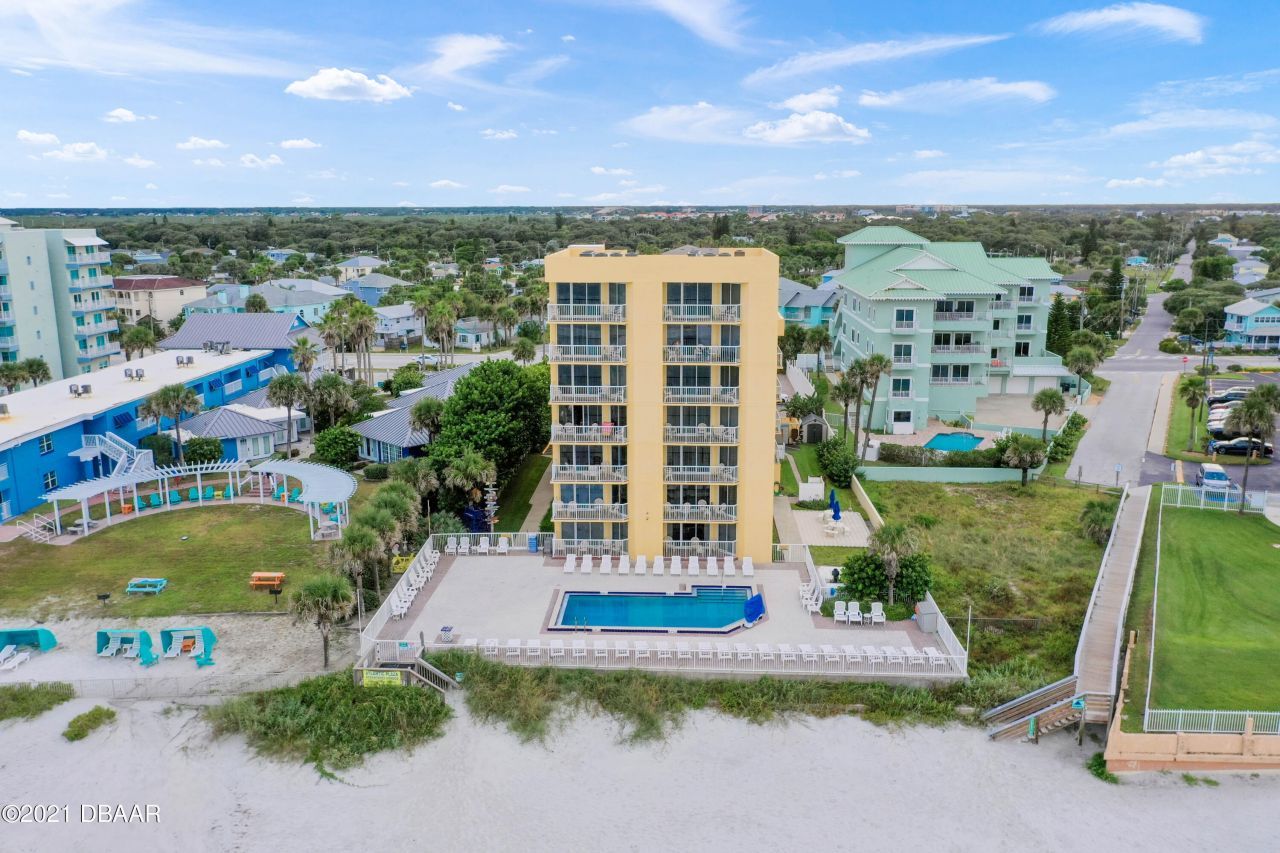 425 S Atlantic Avenue, Unit 204, New Smyrna Beach, FL 32169 Photo