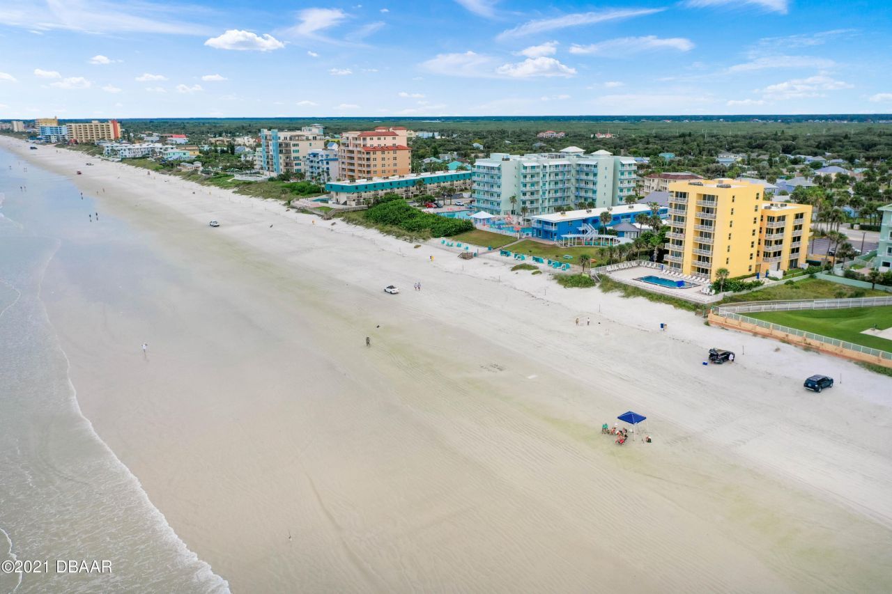 425 S Atlantic Avenue, Unit 204, New Smyrna Beach, FL 32169 Photo