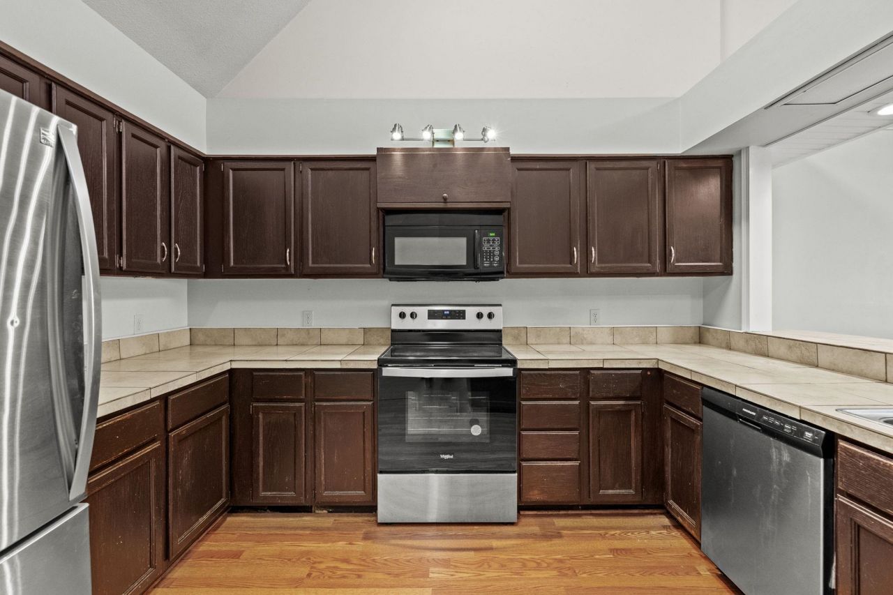 1841 Fairway Ridge Photo 14