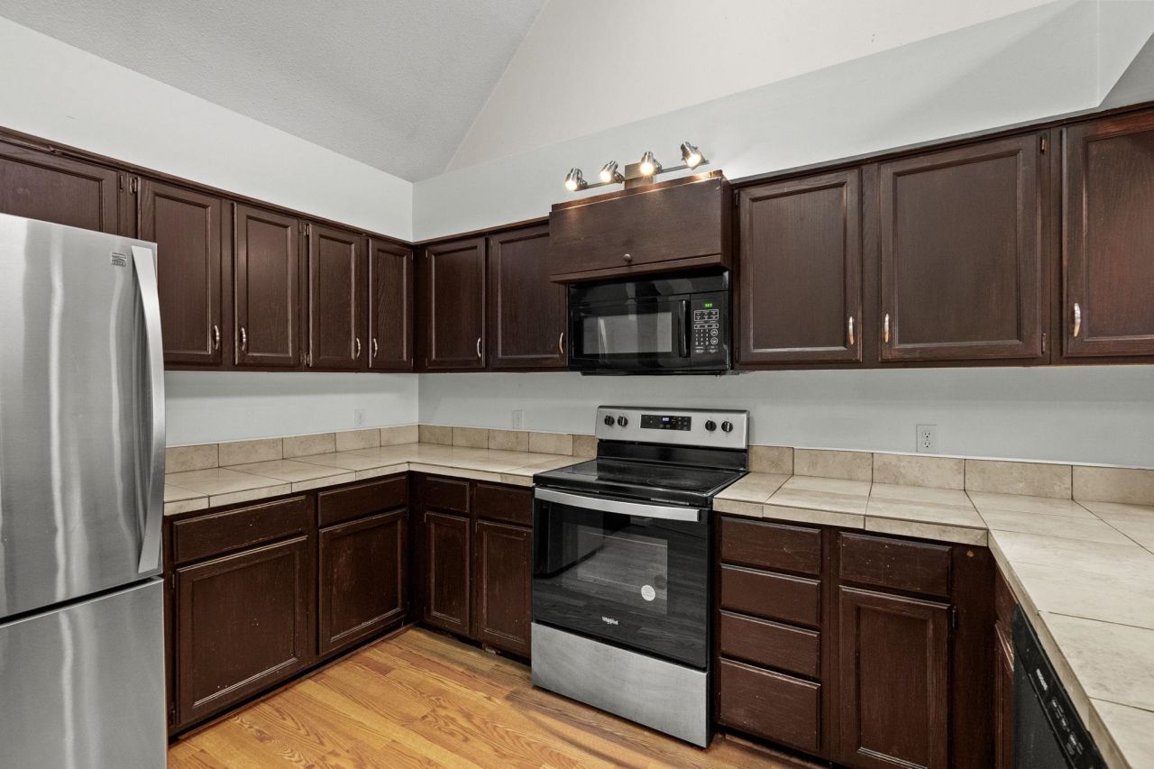 1841 Fairway Ridge Photo 15